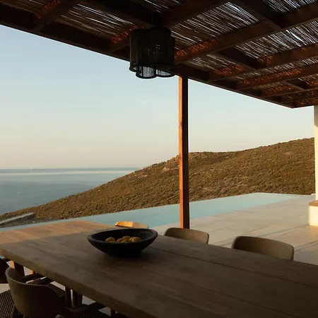Βίλα Kavos Skyros